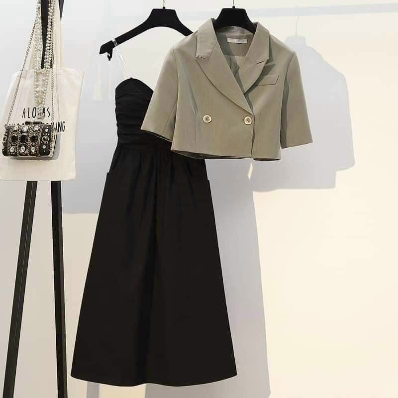 Sét vest croptop phối nút kèm váy 2 dây xòe dáng dài đậm chất Vintage sang chảnh thời trang nữ cho quý cô dự tiệc